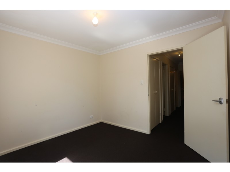 27B Bunderra Close, Karawara WA 6152