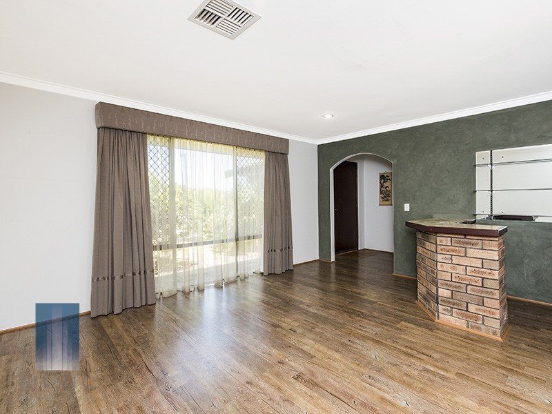 14 Illyarrie Place, Willetton WA 6155