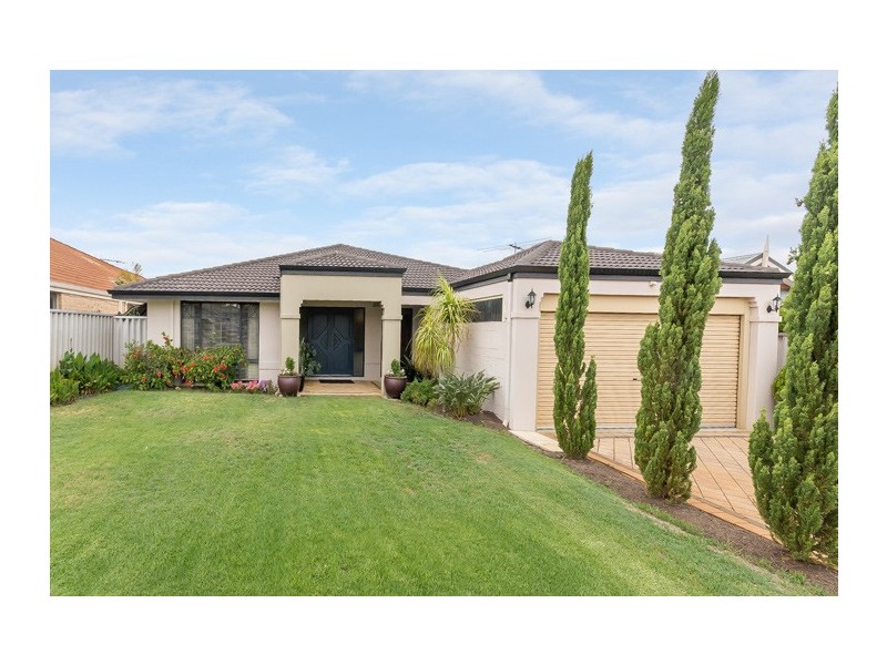 12 Silvereye Close, East Cannington WA 6107