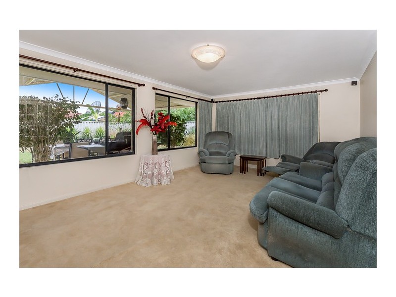 12 Silvereye Close, East Cannington WA 6107