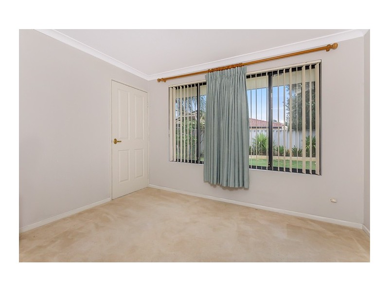 12 Silvereye Close, East Cannington WA 6107