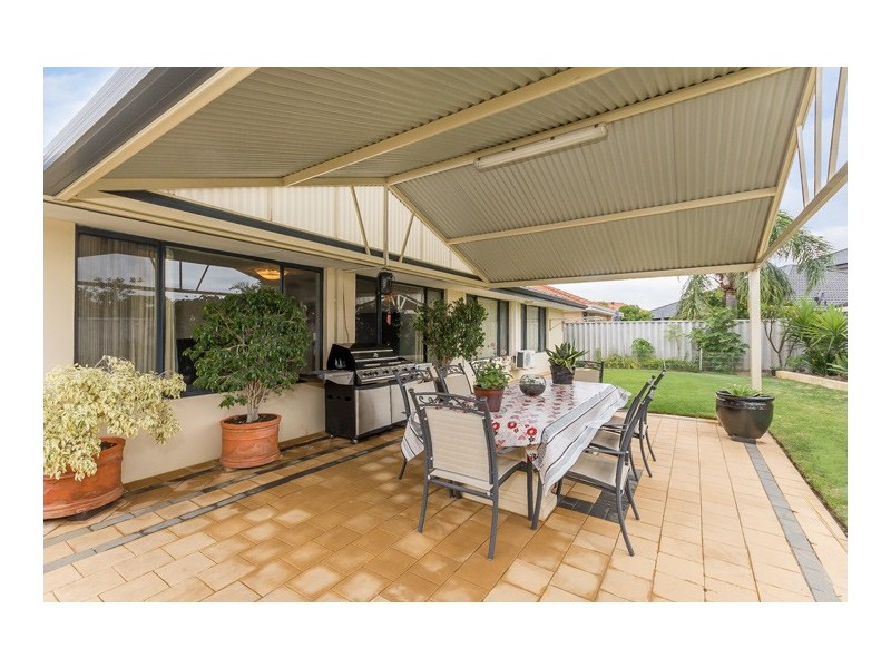 12 Silvereye Close, East Cannington WA 6107