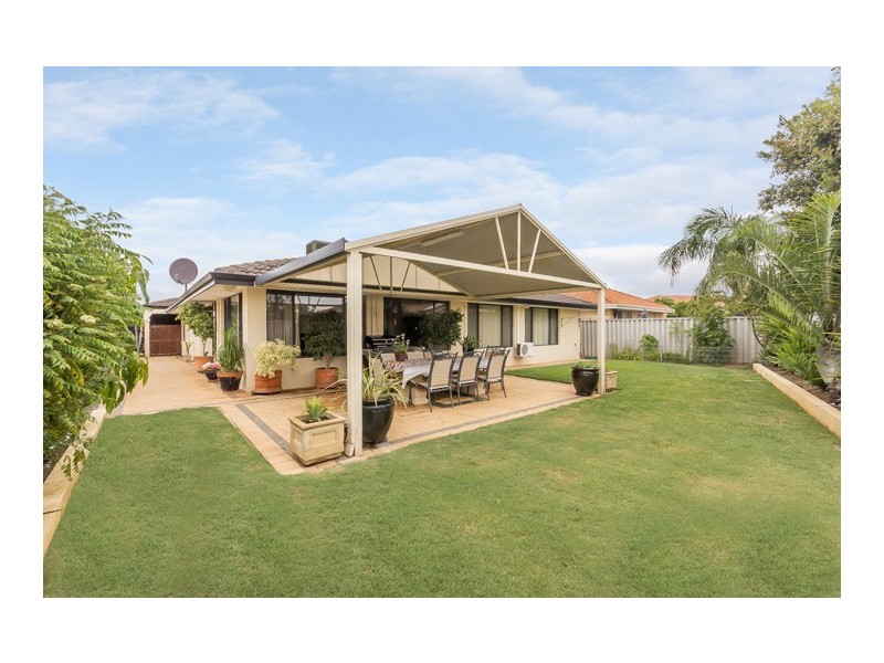 12 Silvereye Close, East Cannington WA 6107