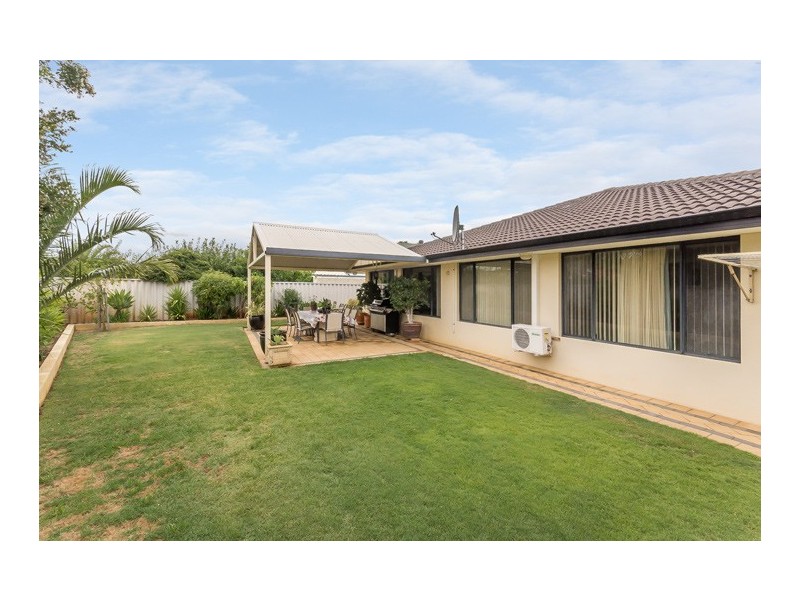 12 Silvereye Close, East Cannington WA 6107