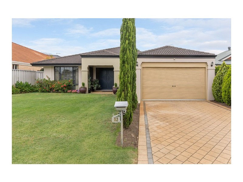 12 Silvereye Close, East Cannington WA 6107