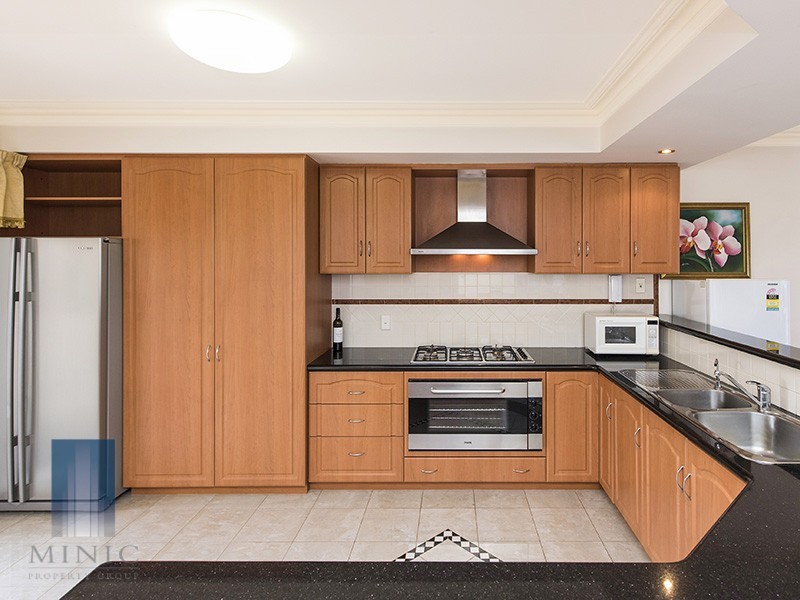 1/168 Melville Parade, Como WA 6152