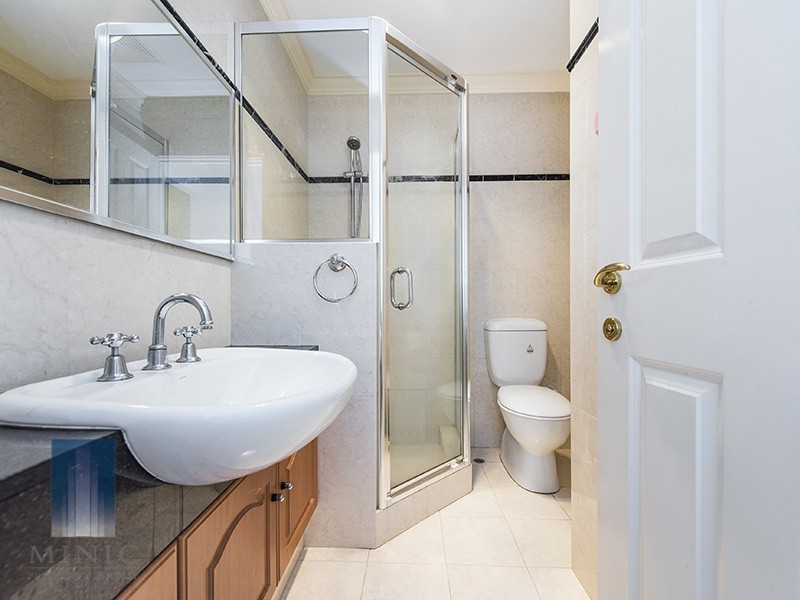 1/168 Melville Parade, Como WA 6152