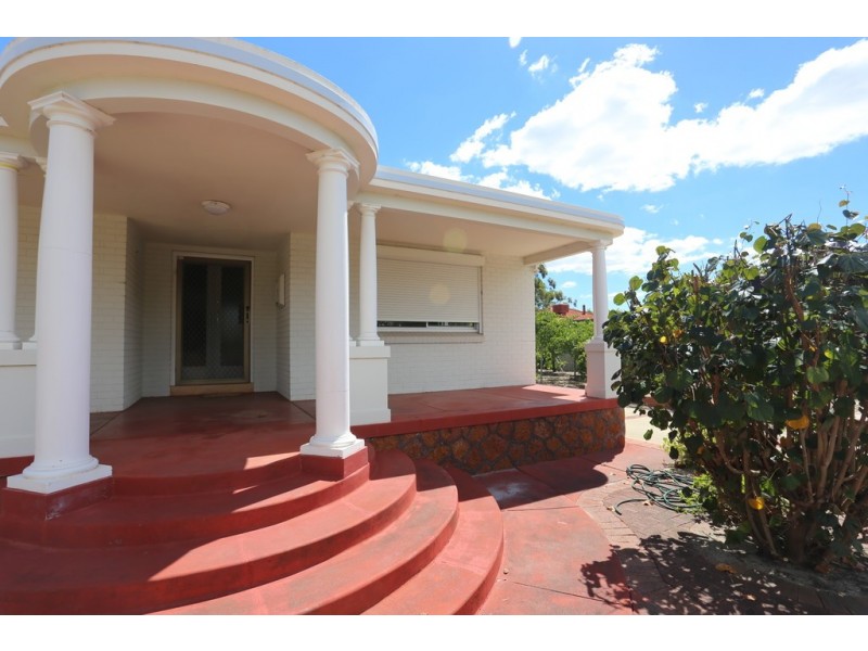 45 Braibrise Road, Wilson WA 6107