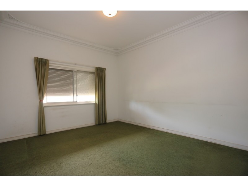 45 Braibrise Road, Wilson WA 6107