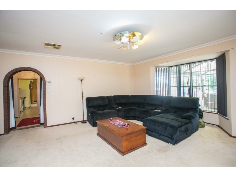 207 Kalamunda Road, Maida Vale WA 6057