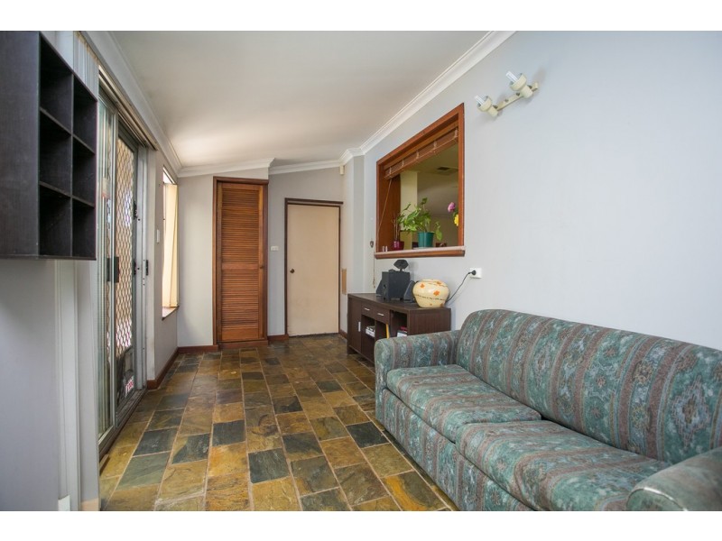 207 Kalamunda Road, Maida Vale WA 6057