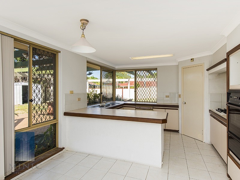 8 Prescott Drive, Murdoch WA 6150