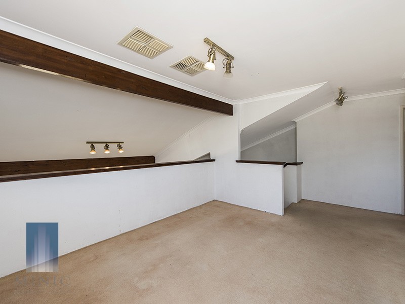 8 Prescott Drive, Murdoch WA 6150