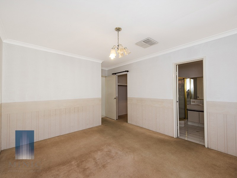 8 Prescott Drive, Murdoch WA 6150