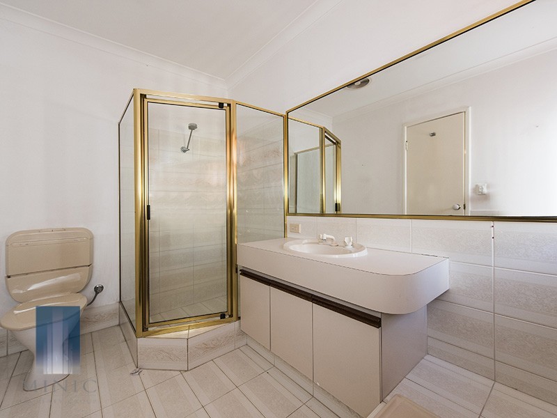 8 Prescott Drive, Murdoch WA 6150