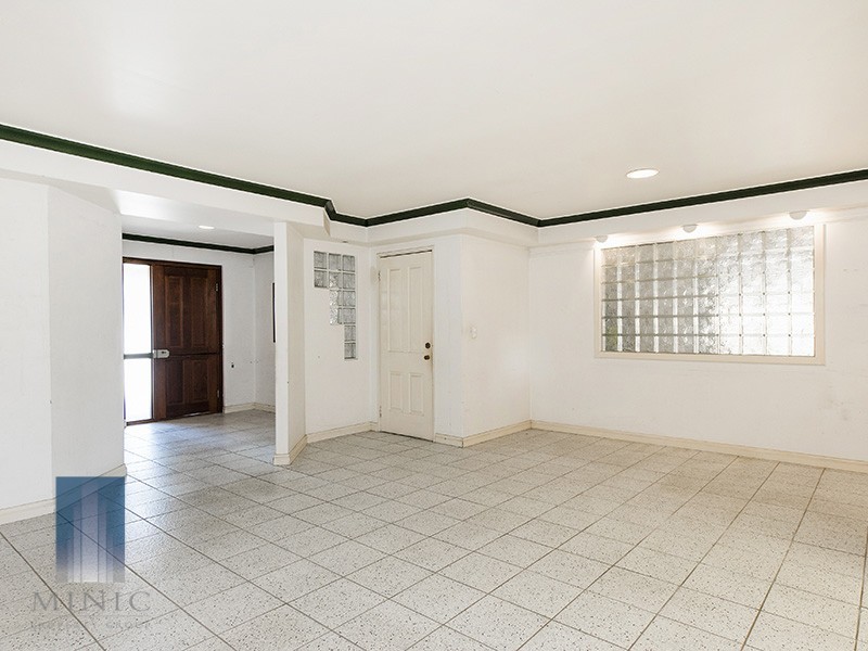 242 High Road, Riverton WA 6148