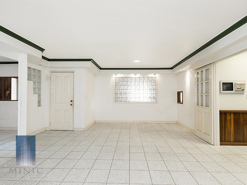 242 High Road, Riverton WA 6148