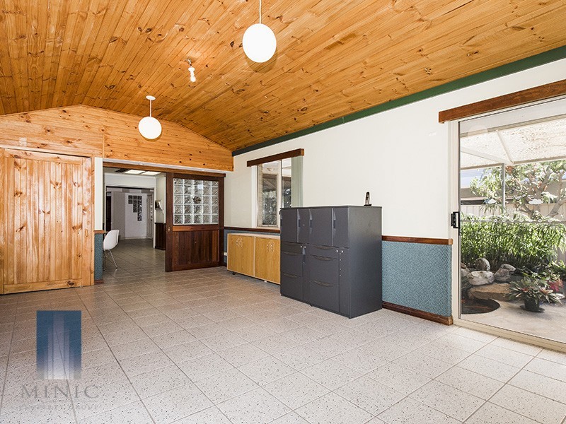 242 High Road, Riverton WA 6148