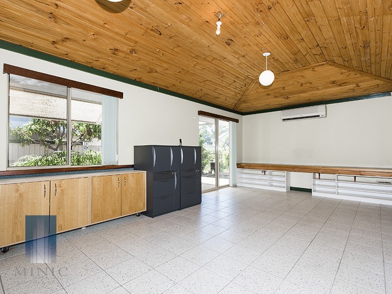 242 High Road, Riverton WA 6148