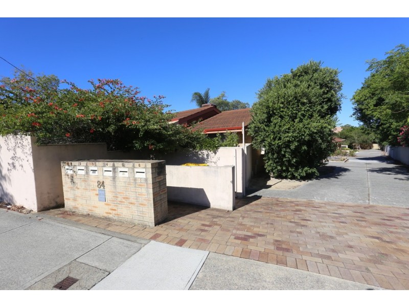 2/84 Clydesdale Street, Como WA 6152