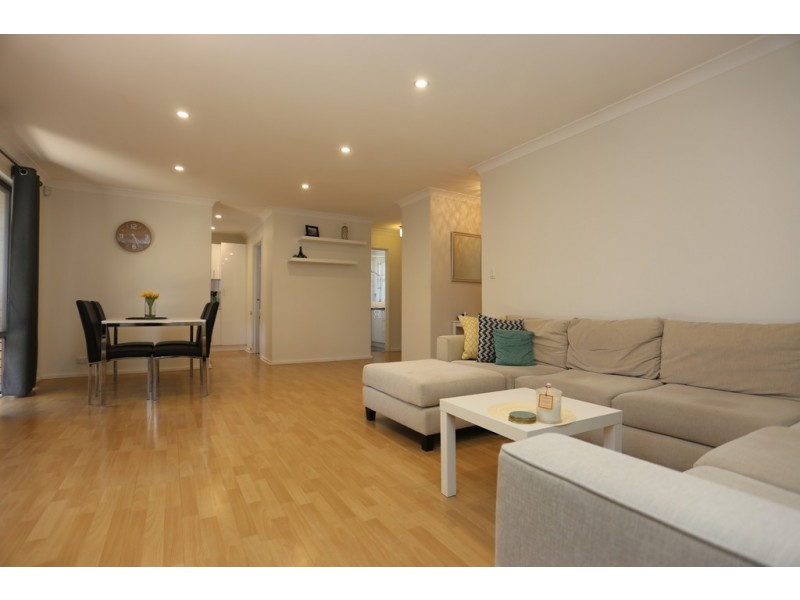2/84 Clydesdale Street, Como WA 6152