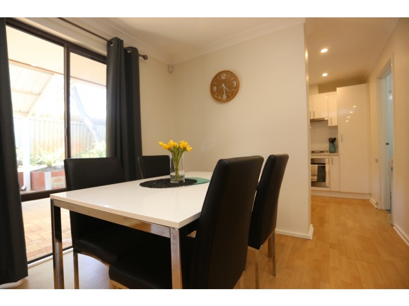 2/84 Clydesdale Street, Como WA 6152