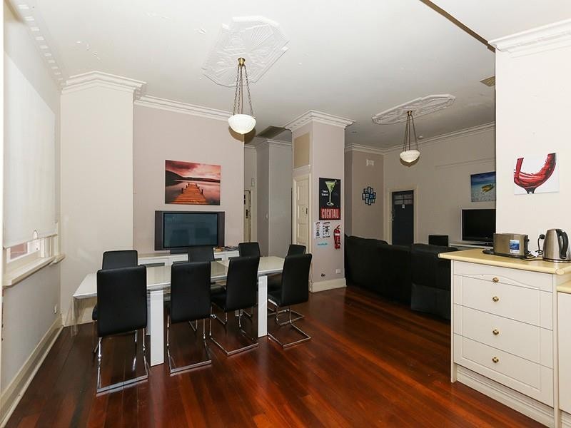 156 Melville Parade, Como WA 6152