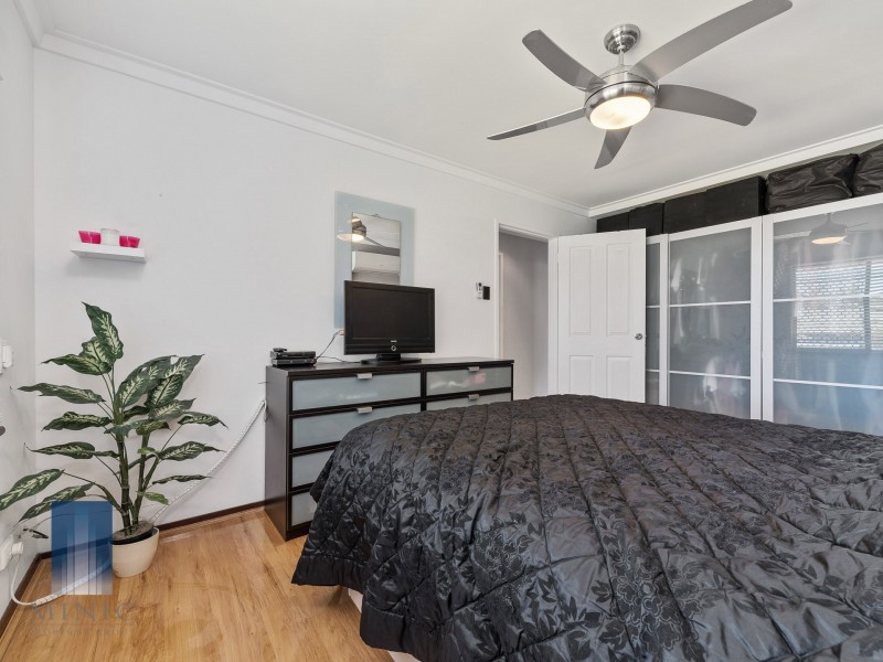 25 Winchester Way, Leeming WA 6149
