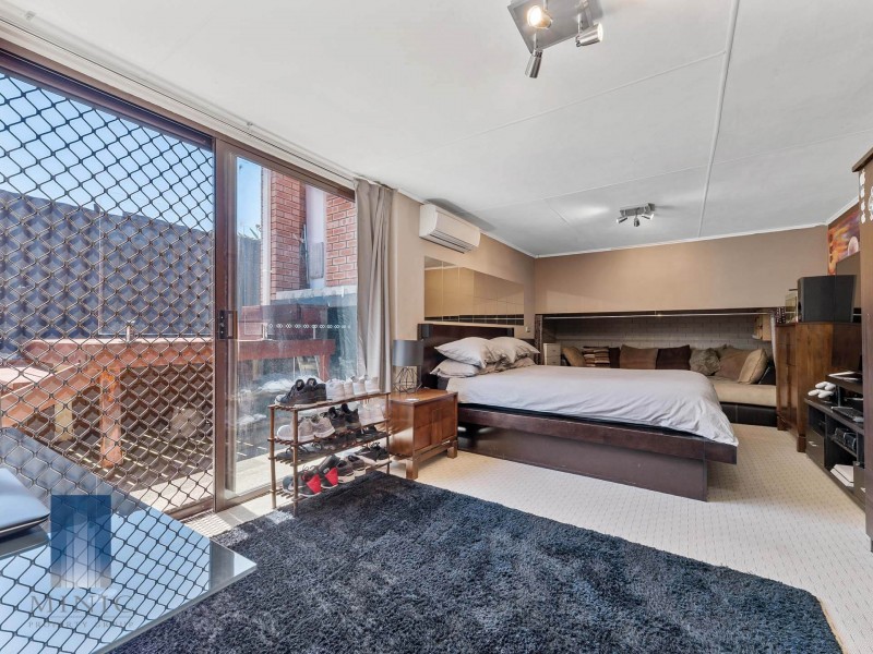 25 Winchester Way, Leeming WA 6149