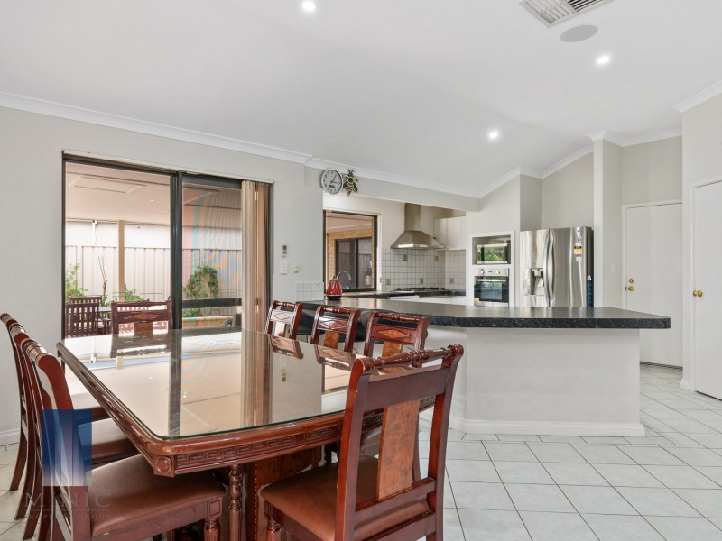 15 Orkney Crescent, Canning Vale WA 6155