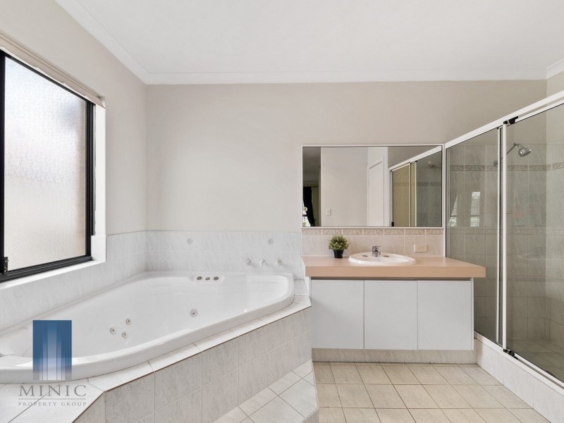 15 Orkney Crescent, Canning Vale WA 6155