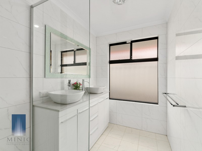 15 Orkney Crescent, Canning Vale WA 6155