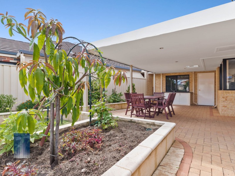 15 Orkney Crescent, Canning Vale WA 6155