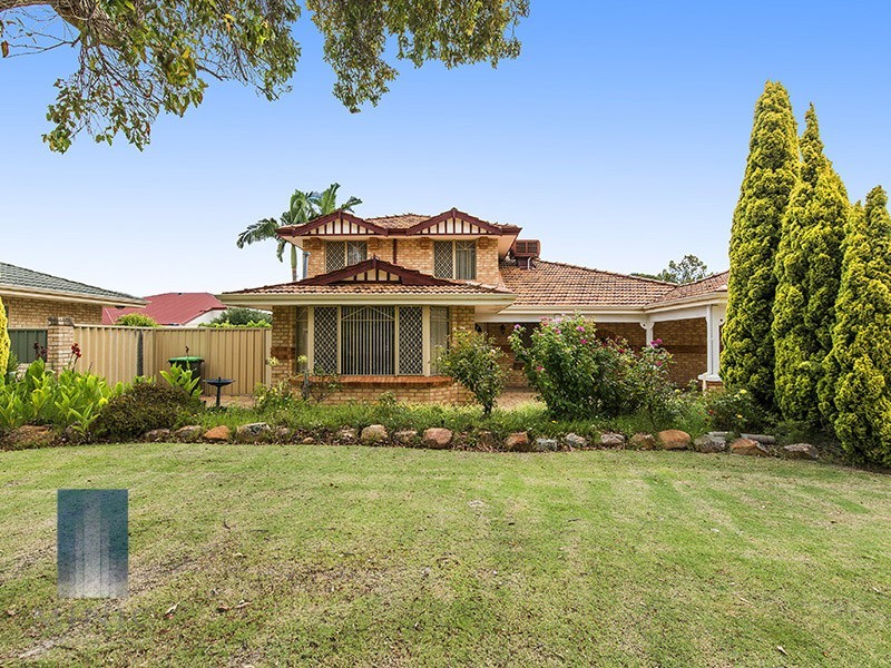 4 Burtonia Place, Canning Vale WA 6155