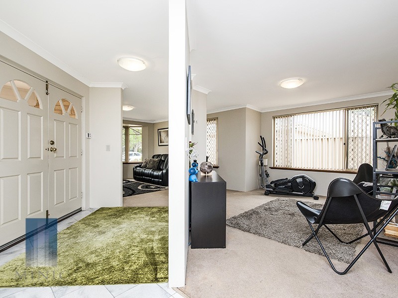 4 Burtonia Place, Canning Vale WA 6155