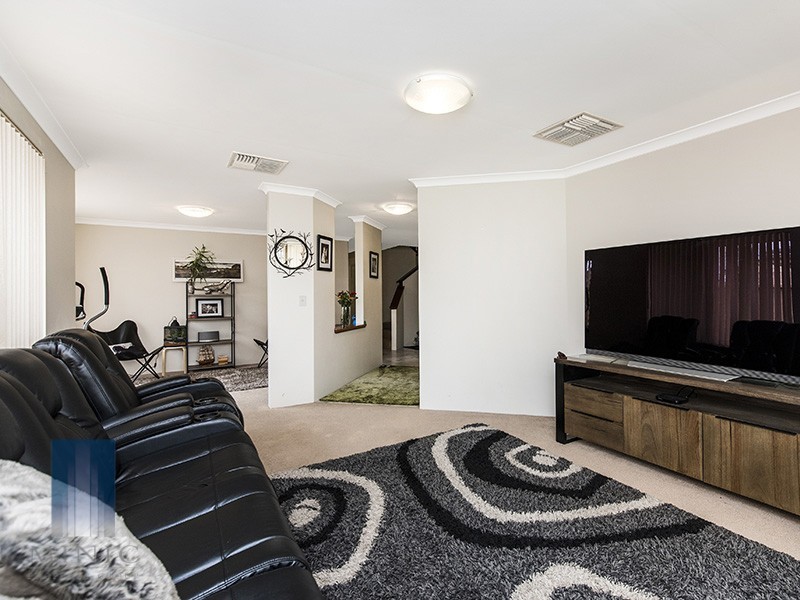 4 Burtonia Place, Canning Vale WA 6155