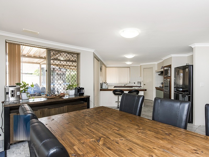 4 Burtonia Place, Canning Vale WA 6155
