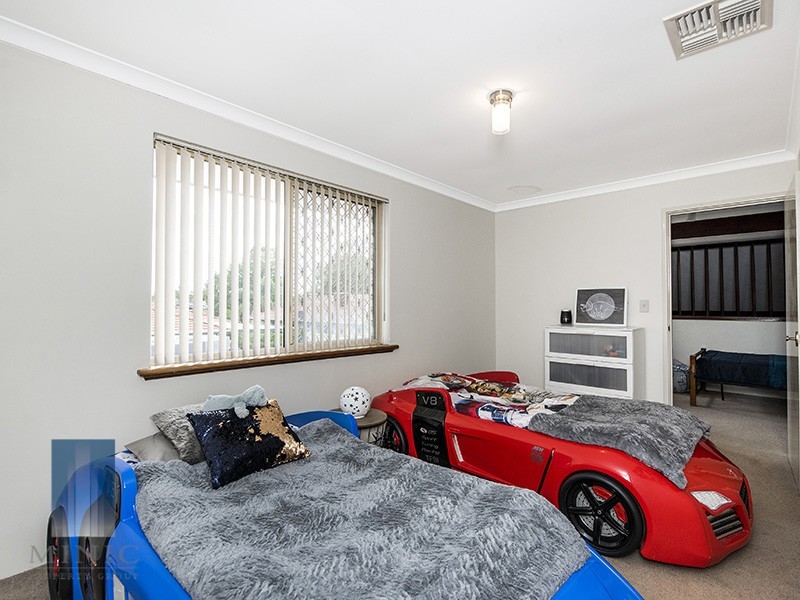 4 Burtonia Place, Canning Vale WA 6155