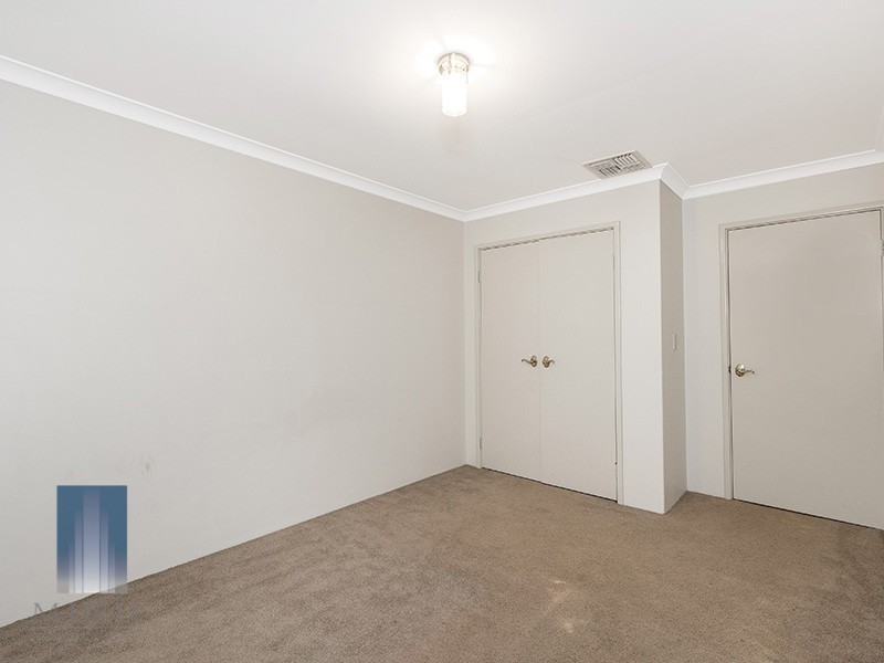 4 Burtonia Place, Canning Vale WA 6155