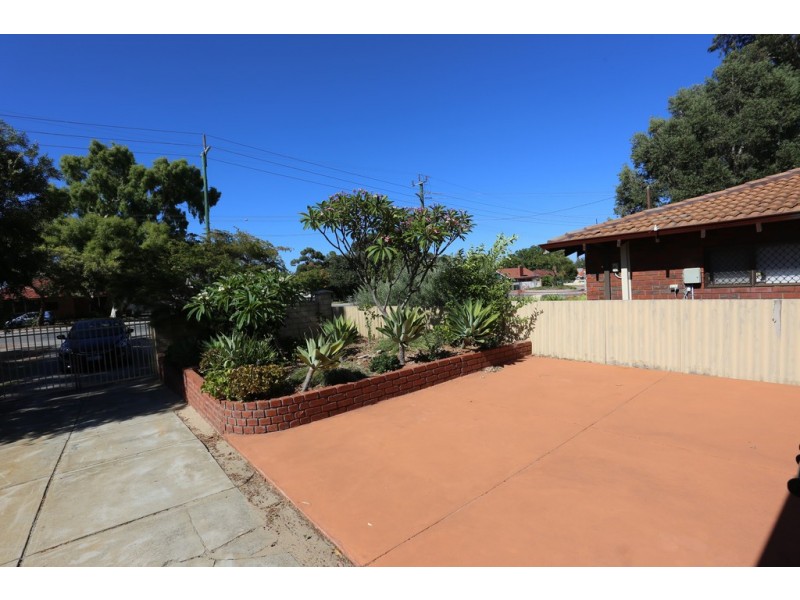 106 Hale Road, Forrestfield WA 6058