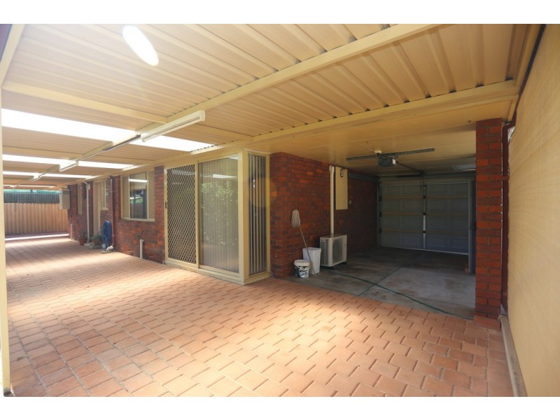 106 Hale Road, Forrestfield WA 6058