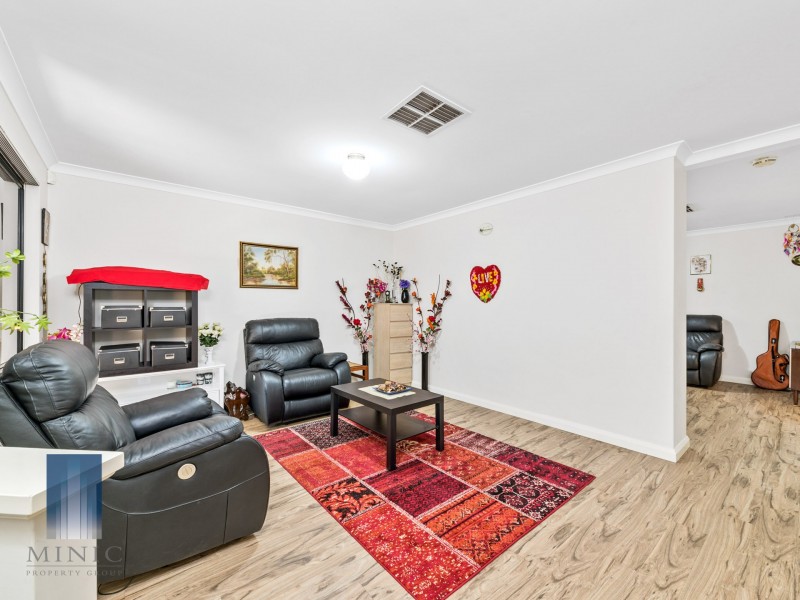 4 Excelsior Drive, Canning Vale WA 6155