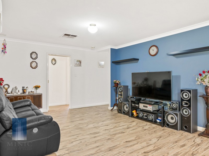 4 Excelsior Drive, Canning Vale WA 6155