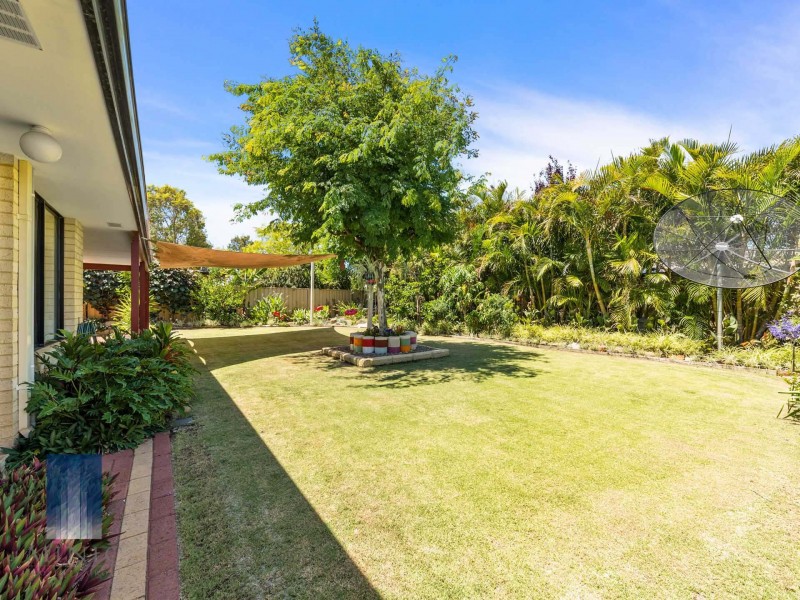 4 Excelsior Drive, Canning Vale WA 6155
