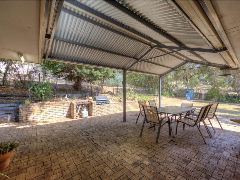 11 Bamlett Street, Mount Nasura WA 6112