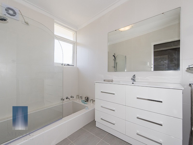 34 Eastbourne Street, Lynwood WA 6147