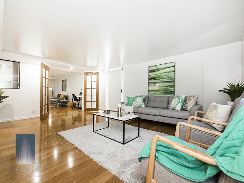 411 High Road, Parkwood WA 6147