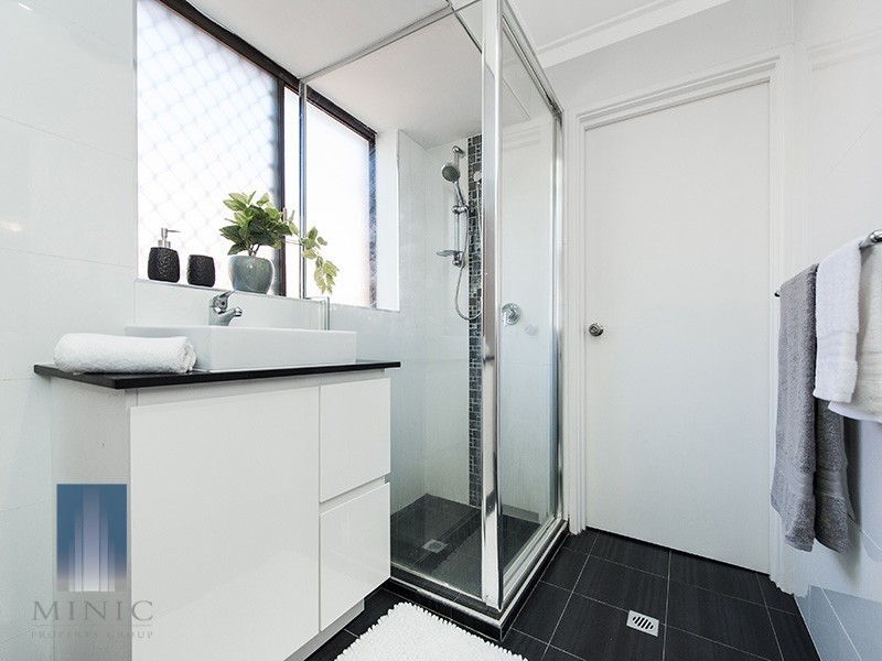 411 High Road, Parkwood WA 6147