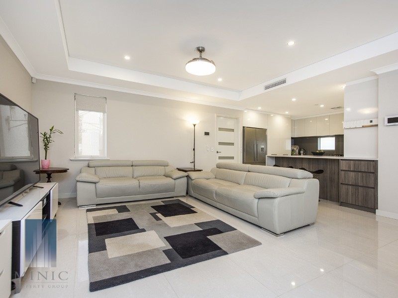 17 Vervain Way, Riverton WA 6148