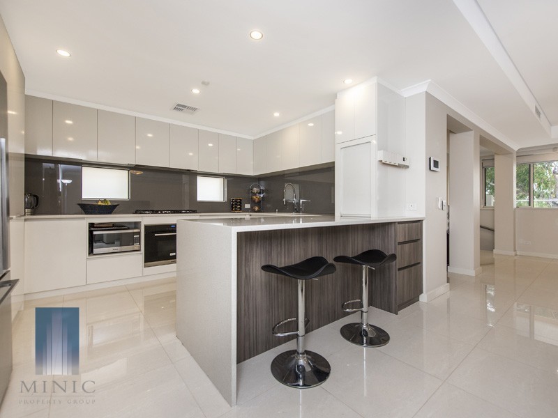 17 Vervain Way, Riverton WA 6148